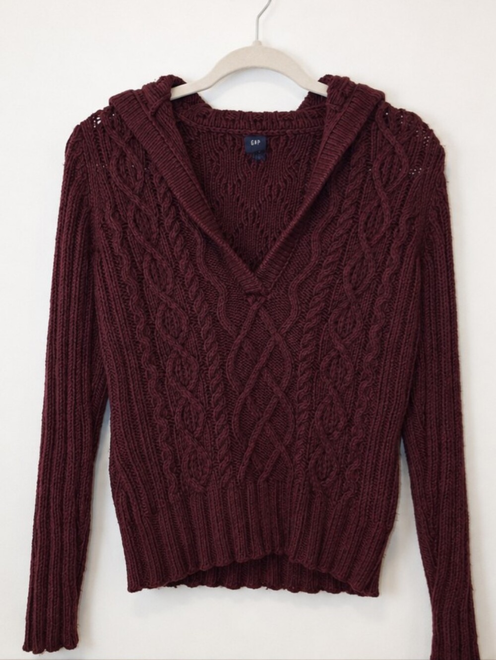 Vintage GAP Cable Knit Sweater – Size Medium